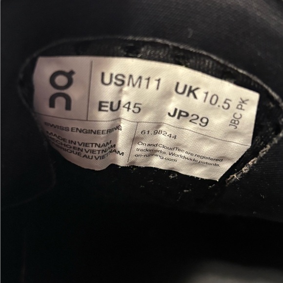 On Running Men's Black and Yellow Athletic Shoes - Picture 3 of 5